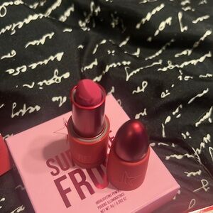 Jeffrey Starr Velvet Trap Entrapment lipstick 💄. NIB